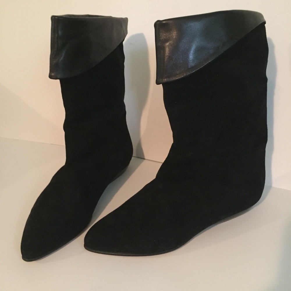 New black suede booties! New condition